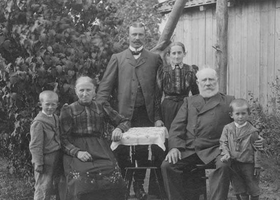 Familie Pudel um 1900
